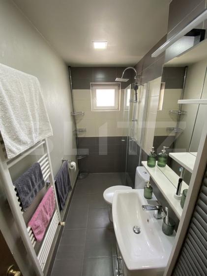 Apartament cu 3 camere, 52 mp, zona Andrei Muresanu