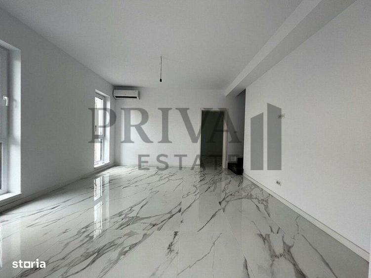 1/2 Duplex 124 mp utili + 330 curte. Dormitor parter,Bucatarie închisă