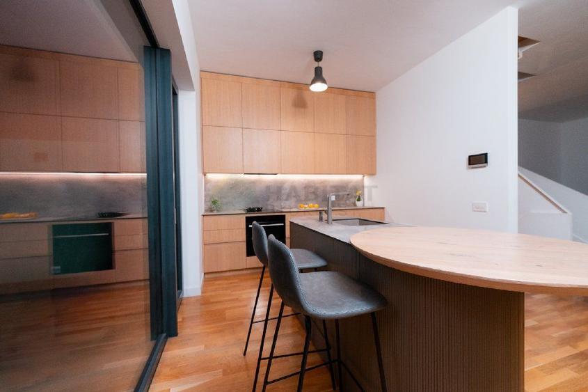 Vila 6 camere / Townhouse Avalon Estate
