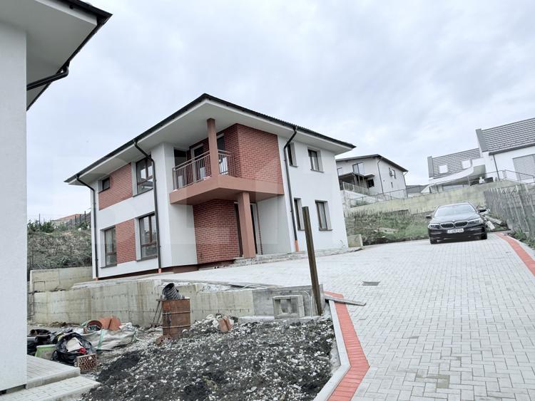 Casa individuala , 2 parcări, Eficienta energetica NZEB, Apahida