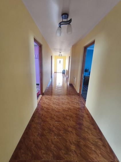Casa multifunctionala, 420mp, 2300mp teren, Siret