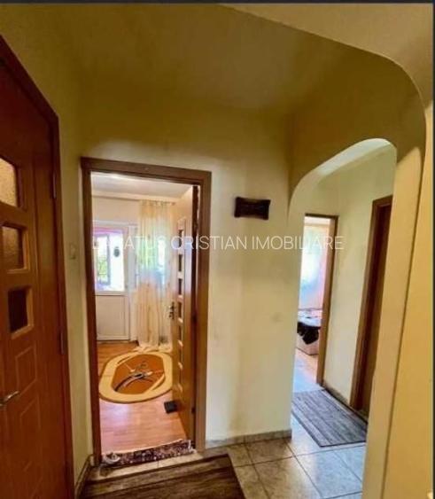 APARTAMENT 3 CAMERE DECOMANDAT ZONA INEL 1 - 2