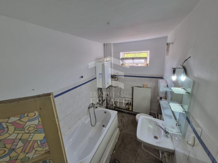 Casa veche ce asteapta amenajarea ta, Ploiesti, central