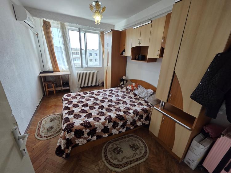 Alexandru cel Bun 2 camere decomandat