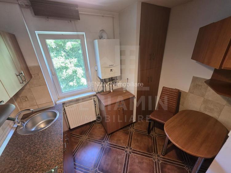 2Camere-50mp-Etaj 3-Centrala Termica-Mobilat-Utilat-Cartier Astra