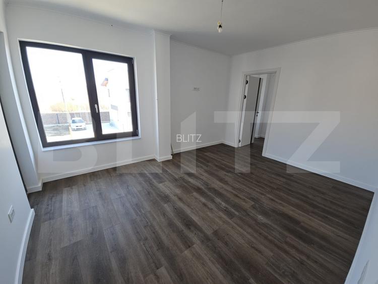 Vila de lux cu 4 camere in Tomesti - 12