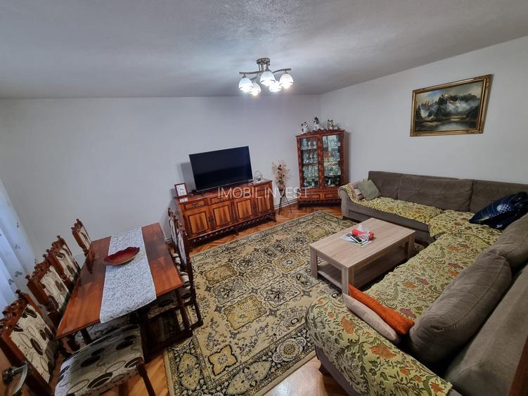 Vilă individuală premium, complet renovată|274 mp|715 mp teren| Cetate