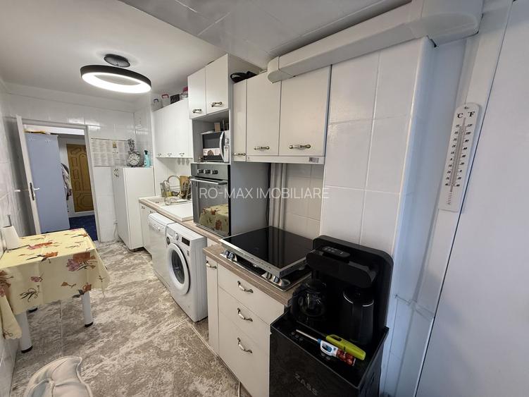 Ap 3 cam 90 mp -cu balcon - et 1+loc parcare - 22