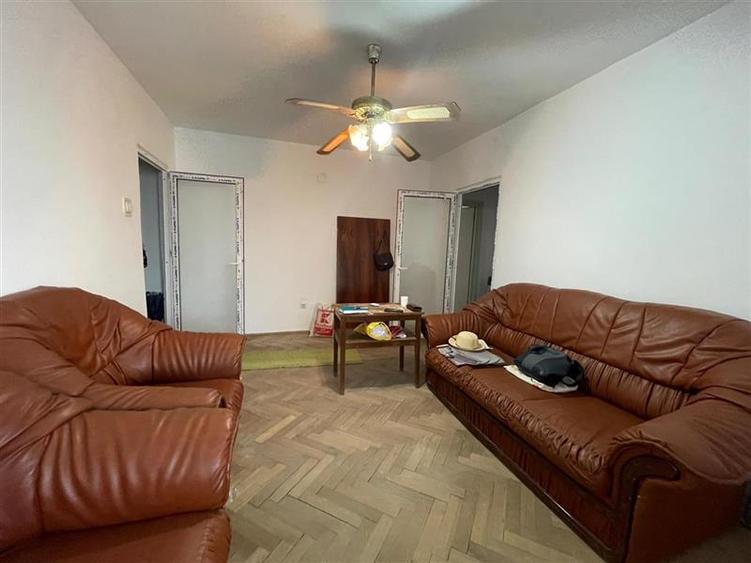Apartament cu 2 camere de vanzare zona centrala Tulcea
