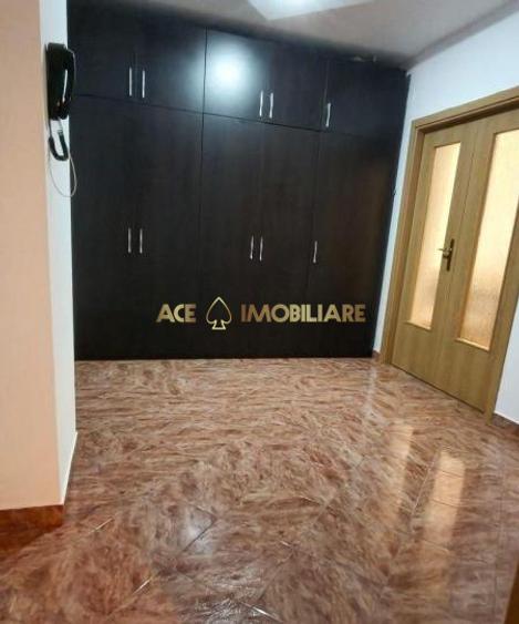 2 Camere de inchiriat | Nerva Traian | Metrou | Decomandat
