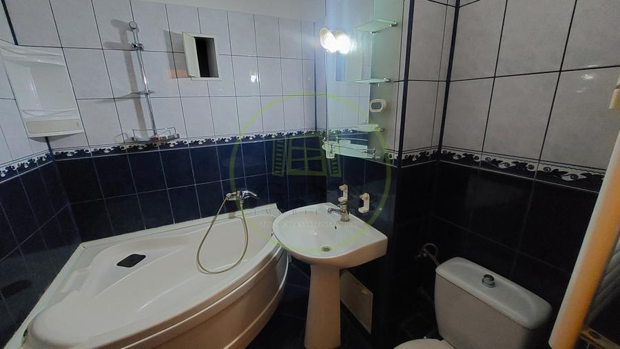 Apartament 3 camere decomandat, etajul 2, Cartier Lapus zona Popeci