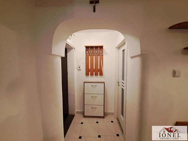 Vanzare apartament patru camere in Cugir