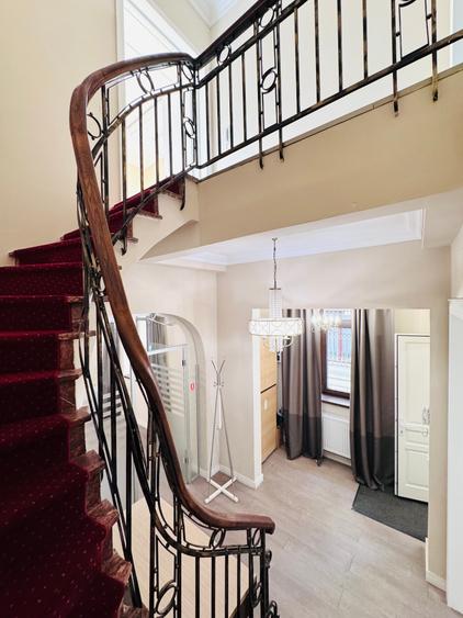 Unirii / Vila Exclusivistă Birouri - Notariat / 8 Birouri si Parcare 5 Locuri