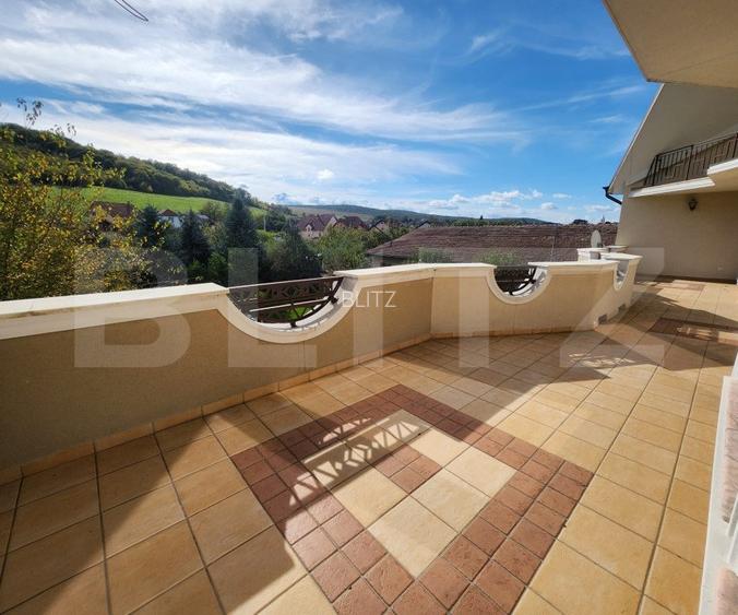 Casa superba cu 13 camere in Sangeorgiu de Mures - 12