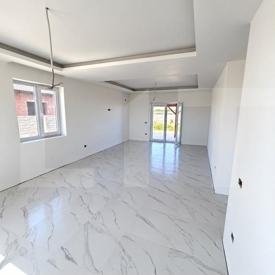 Casa individuala 4 camere, 95 mp, zona Sag