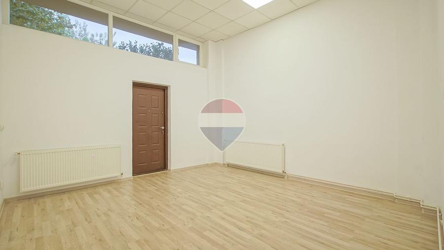 Vila DE INCHIRIAT - Zona BLUMANA