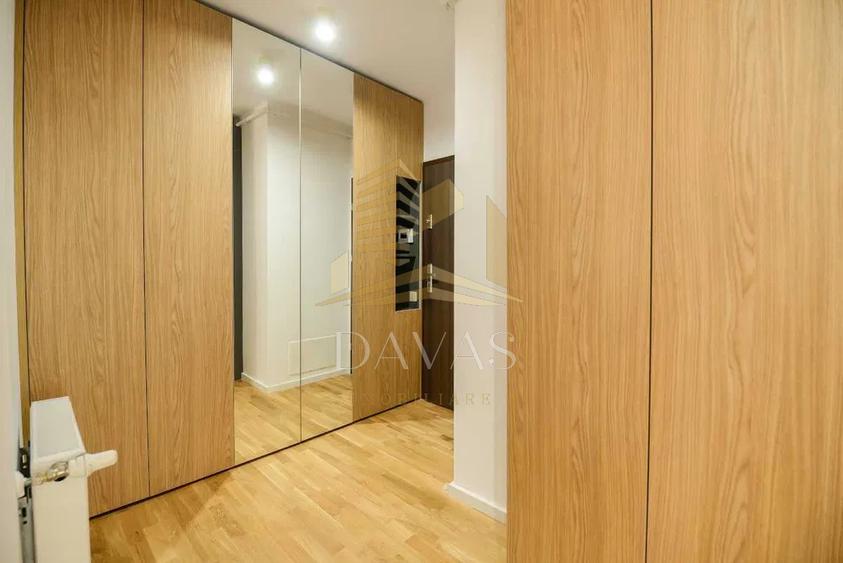 Apartament ultrafinisat 2 camere semidecomandat + parcare sub.inclusa Park lake