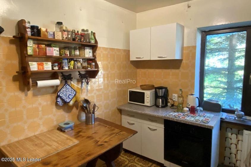 Bran - Casa pe strada Valea Portii, 223 mp, 4 dormitoare, teren 320 mp - 37