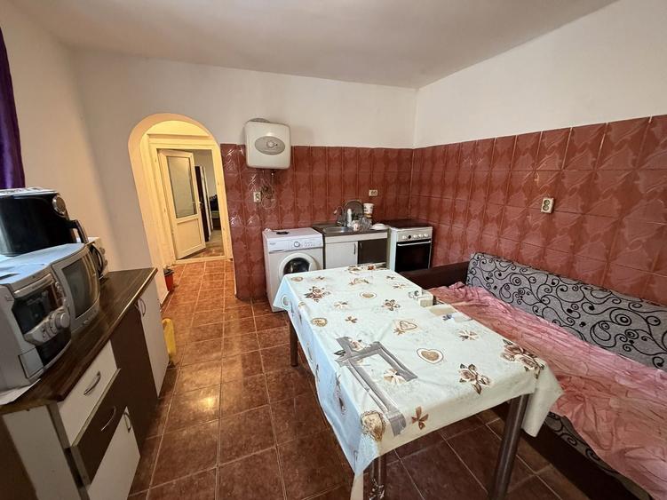 De vânzare casa Zona Pisc