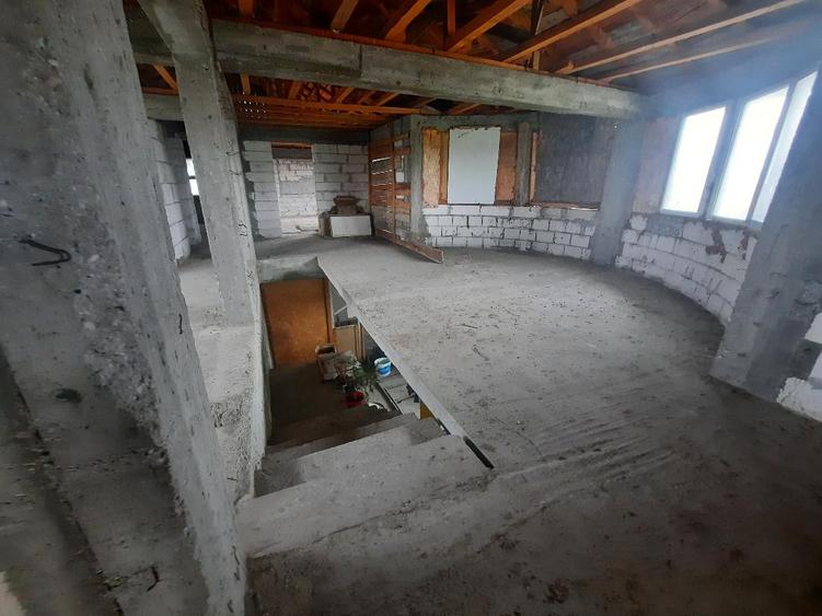 VANZARE CASA DOMNESTI - TEGHES