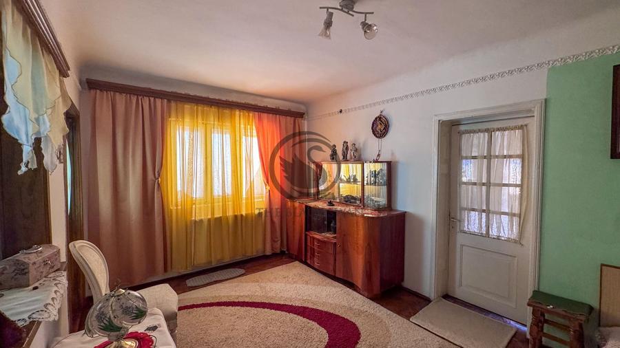 Casa cu 5 camere de vanzare  | Urlati, Prahova | Comision 0%