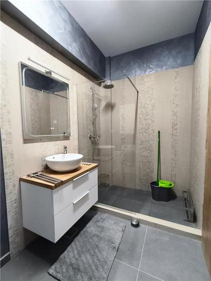 Apartament Ultra Central Bloc Nou Etaj Intermediar Loc de Parcare Subteran