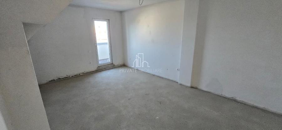Apartament 4 Camere, Bloc Nou/Mansarda, P-ta Republicii, 7 Noiembrie