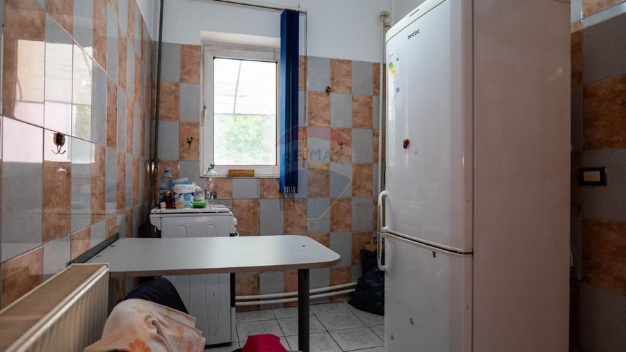 Casă individuală de vanzare + teren intravilan 539 mp - Parc Bazilescu