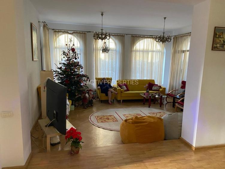 Resedinta deosebita,constr 2012,parc Carol 10min,7 camere,7 bai,2 locuri parcare - 3