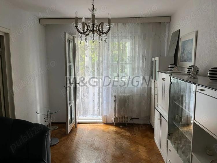 Apartament 3 camere  Dacia etaj 2