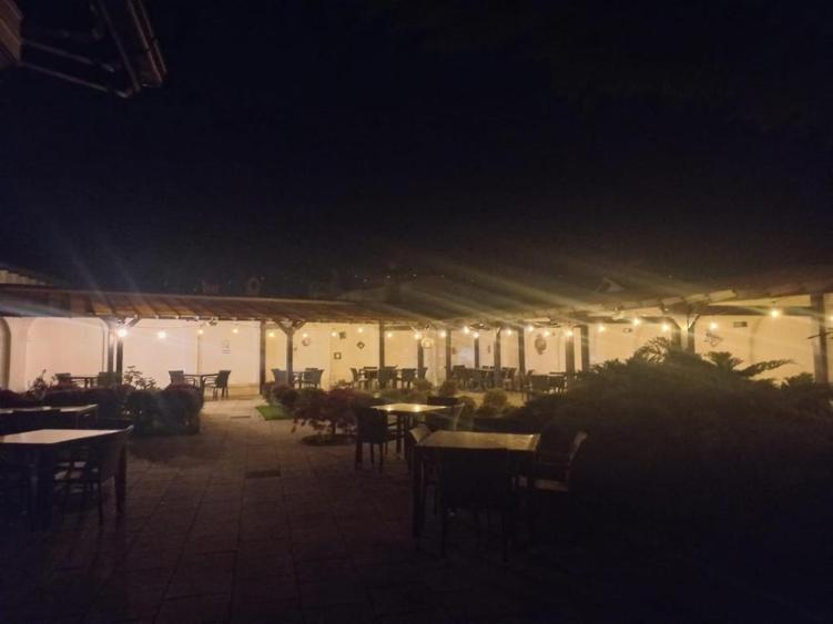 Ansamblu monument istoric restaurat integral — locație de evenimente și cazare