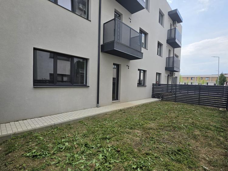 2 camere cu gradina mare in Comuna 1 Decembrie, Ilfov