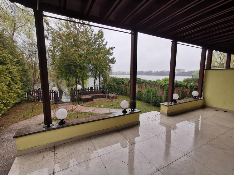 Vila de inchiriat cu vedere lac pentru rezidenta/birouri/clinica/comercial