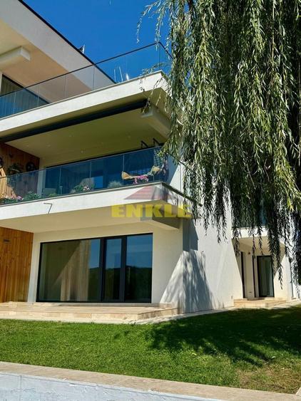 Apartament de lux, 5 minute de Botoșani, 109 mp utili+terasă si curte
