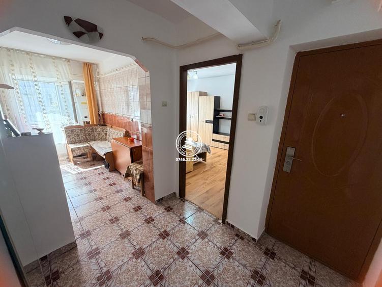 Apartament cu 3 camere decomandat Dacia 2 bai et 3/4.