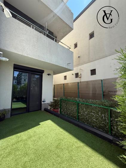 Apartament 2 camere lux + terasa -Mamaia Nord