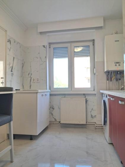 Apartament cu 2 camere etaj 1 in zona Cedonia