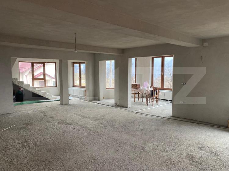 Casa P+E la rosu, teren de 71 ari, Salva
