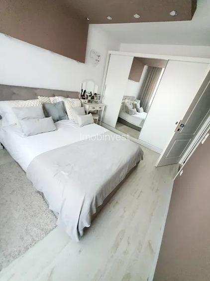 De vanzare apartament cu 3 camere pe str. Libertati - 3