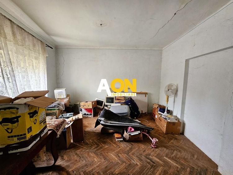 Casa veche, 5 camere, 287 mp teren, zona Prefectura. Necesita renovare