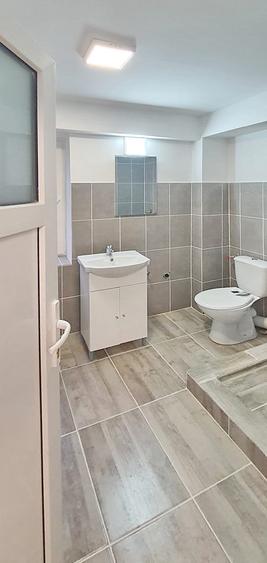 Spatiu comercial 80 mp