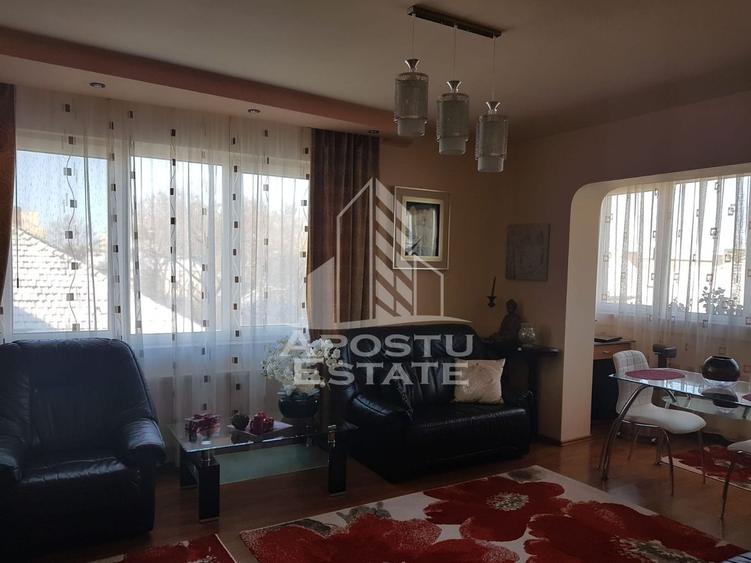 Apartament cu 3 camere de vanzare in zona Tipografilor, Timisoara