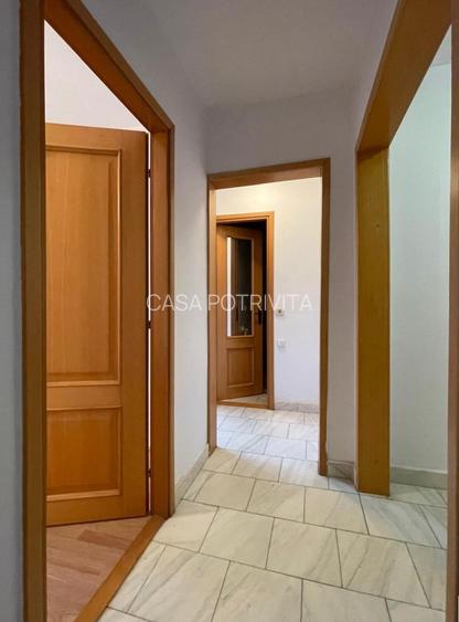 Tomis III, apartament cu 4 camere decomandate, centrala pe gaz, liber - 25