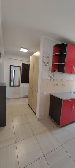 Garsoniera spatioasa cu loc de parcare de inchiriat in Popesti Leordeni