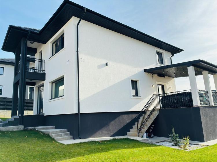 Vila 5 camere D+P+1E 775mp terenlanga padure - Valea Lupului