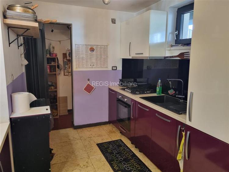Casa moderna de patru camere zona Ghimbav