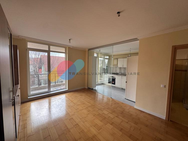 Apartament, 2 camere, 2 balcoane, zona Borhanci