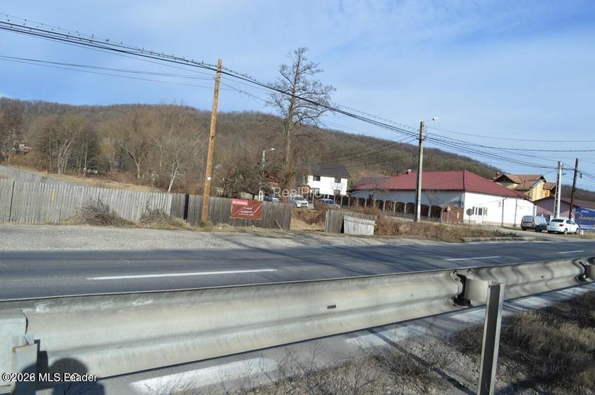 Valea Ursului - DN 7, Teren Stradal 2744 mp - 6