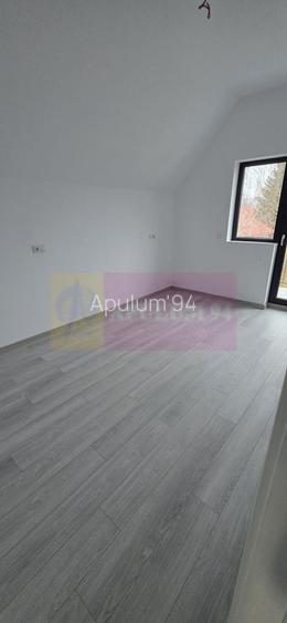 Vila de vanzare cu 4 camere in Brebu - 10