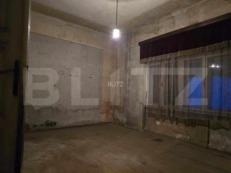 Casa de vanzare, 6 camere, 137 mp, teren 579 mp, zona semicentrala - 10